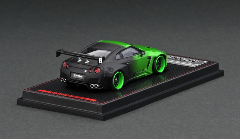 Chargez l'image dans la visionneuse de la galerie, Nissan PANDEM R35 GT-R VERT/NOIR IGNITION MODEL 1:64
