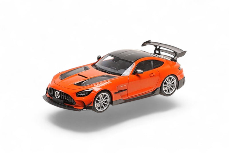 Load image into Gallery viewer, Mercedes AMG GT BLACK SERIES 2021 ORANGE / SILVER WHEELS MINICHAMPS 1:18
