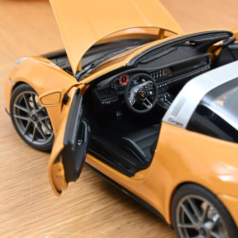 Load image into Gallery viewer, PORSCHE 911 TARGA 4 GTS 2025 YELLOW NOREV 1:18
