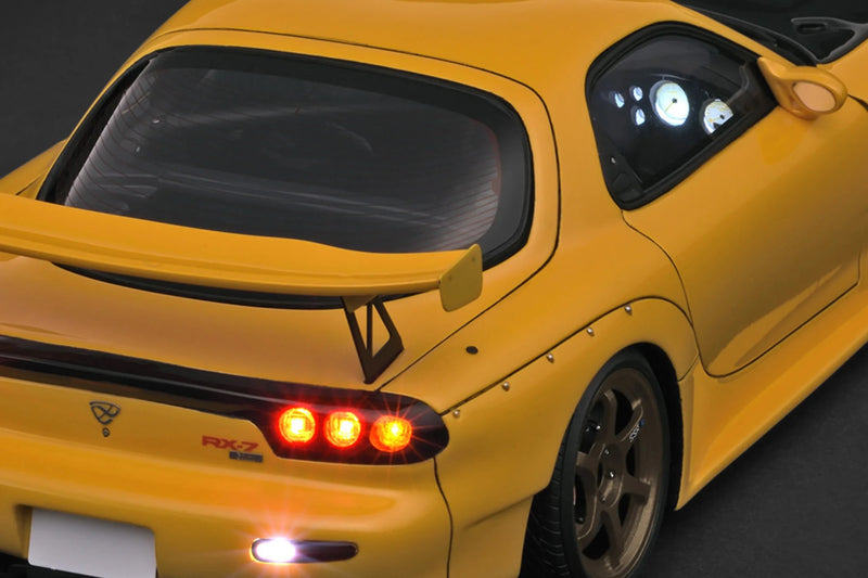Load image into Gallery viewer, Mazda RX-7 (FD3S) Initial D &quot;With LED light/USB Type-C cable is not included&quot; YELLOW IGNITION MODEL 1:18
