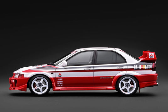 MITSUBISHI LANCER EVOLUTION V (CP9A) WHITE/RED IGNITION MODEL 1:18