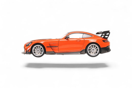 Mercedes AMG GT BLACK SERIES 2021 ORANGE / SILVER WHEELS MINICHAMPS 1:18