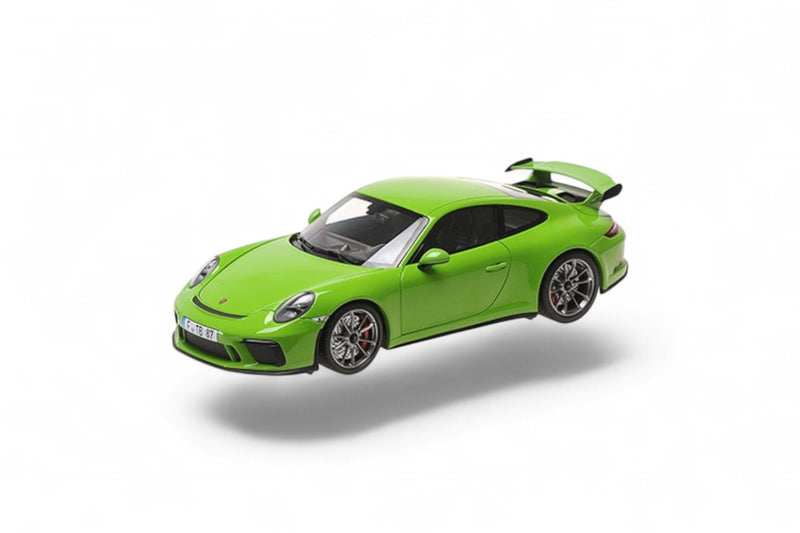 Chargez l'image dans la visionneuse de la galerie, PORSCHE 911 (991) GT3 2018 SHMEE 150 VERT MINICHAMPS 1:18

