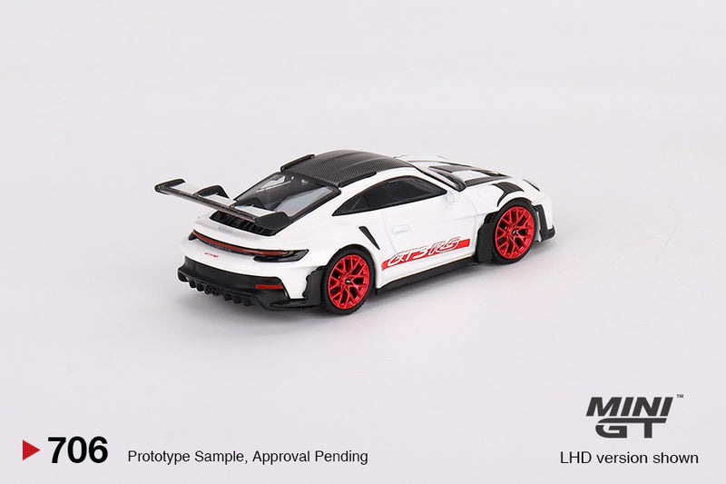 Load image into Gallery viewer, Bmw I7 XDRIVE60 MINERAL WHITE 2024 (LHD) MINI GT 1:64
