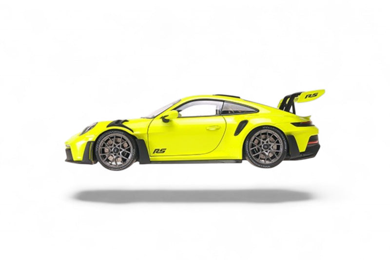 Load image into Gallery viewer, Porsche 911 (992) GT3RS 2023 ACID GREEN / BLACK WHEELS MINICHAMPS 1:18
