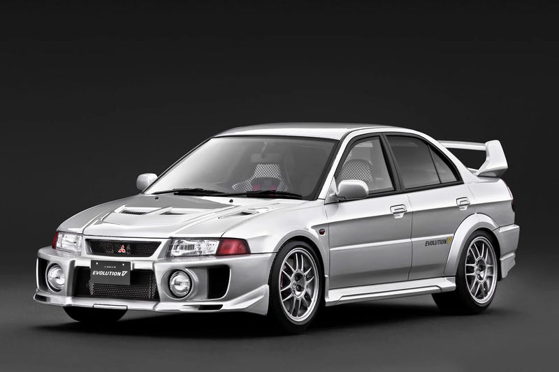 Load image into Gallery viewer, MITSUBISHI LANCER EVOLUTION V (CP9A) SILVER IGNITION MODEL 1:18
