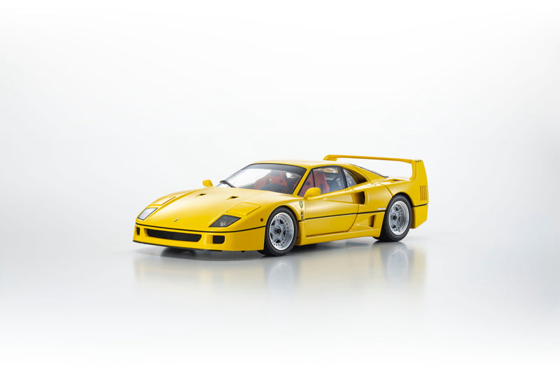Load image into Gallery viewer, Ferrari F40 YELLOW KYOSHO 1:18
