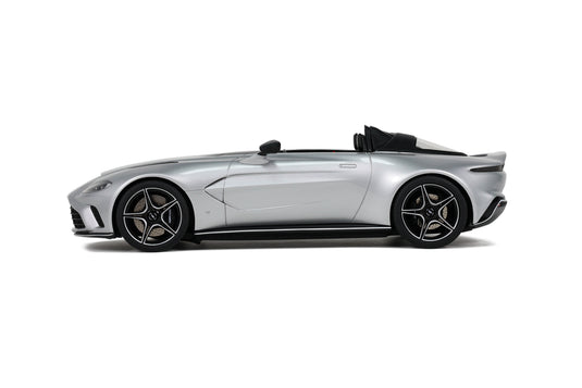 Aston Martin V12 SPEEDSTER 2021 ARGENTÉ GT SPIRIT 1:18