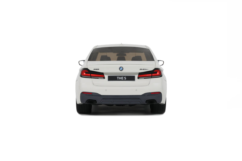 Load image into Gallery viewer, Bmw 545E X DRIVE SALOON M SPORT ALPINE WHITE III 2023 GT SPIRIT 1:18
