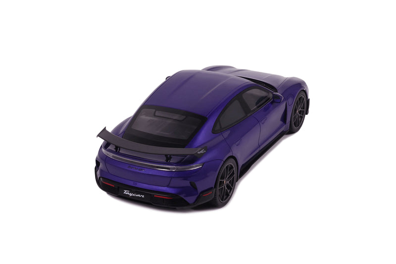 Laad de afbeelding in de Gallery-viewer, Porsche TAYCAN TURBO GT PAARS SKY METALLIC 2023 GT SPIRIT 1:18
