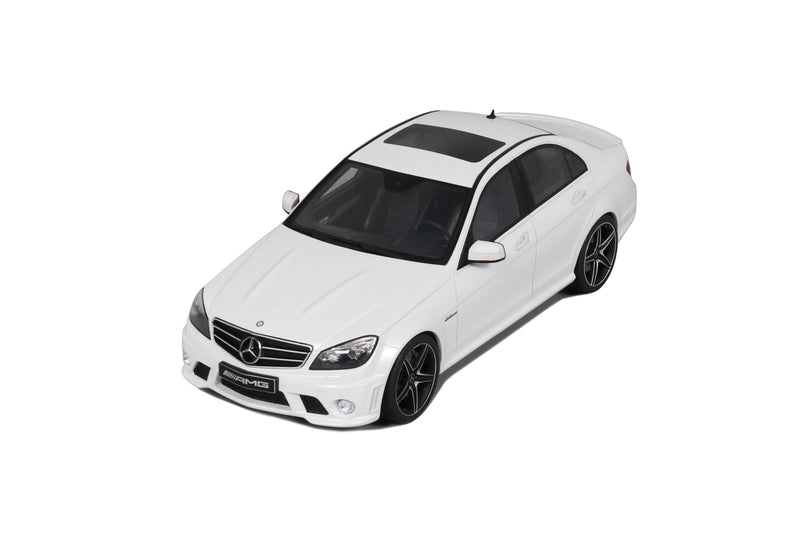 Load image into Gallery viewer, Mercedes-Benz C63 AMG DIAMOND WHITE 2007 GT SPIRIT 1:18

