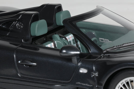 MERCEDES-BENZ CLK- GTR ROADSTER GREY 1999 GT SPIRIT 1:18