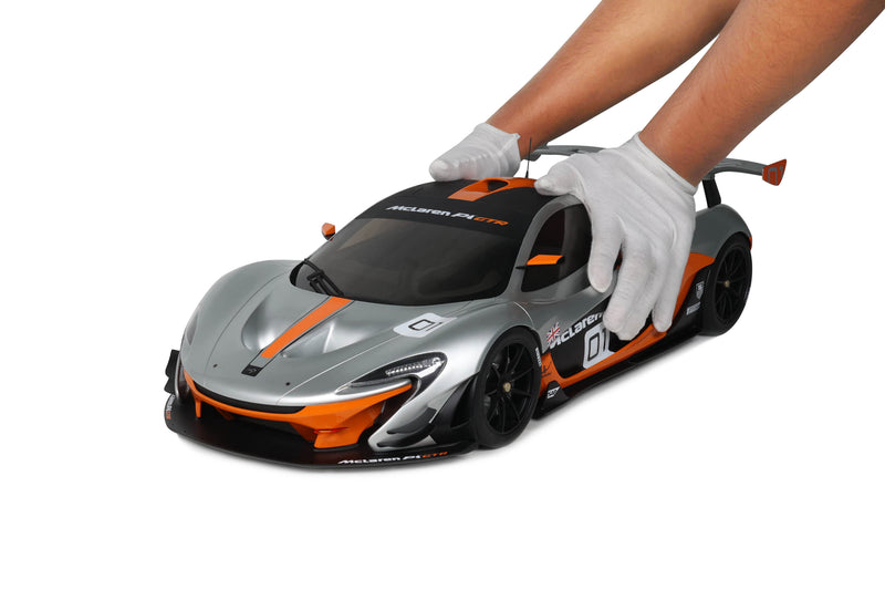Chargez l'image dans la visionneuse de la galerie, MCLAREN P1 GTR GRIS PEBBLE BEACH 2014 GT SPIRIT 1:8
