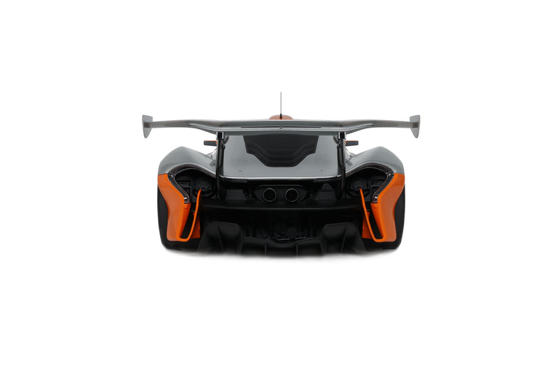 Chargez l'image dans la visionneuse de la galerie, MCLAREN P1 GTR GRIS PEBBLE BEACH 2014 GT SPIRIT 1:8
