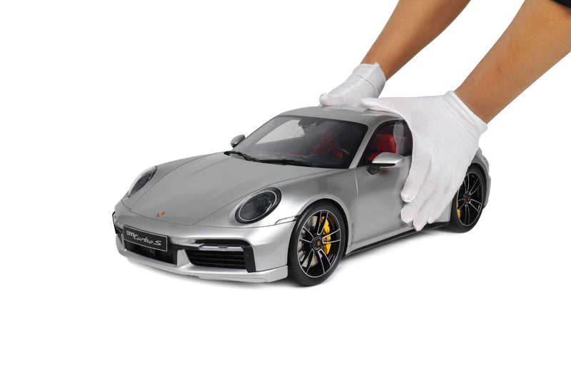 Load image into Gallery viewer, PORSCHE 911 [992.1] TURBO S SILVER 2020 GT SPIRIT 1:8
