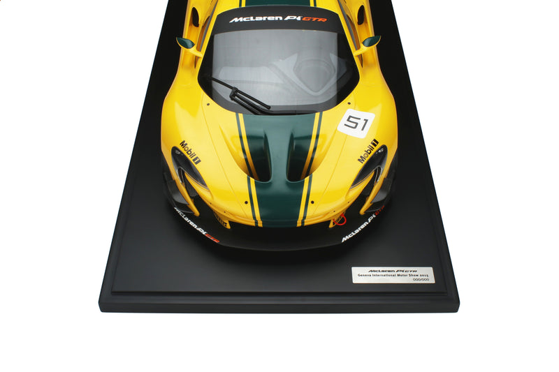 Laad de afbeelding in de Gallery-viewer, MCLAREN P1 GTR INTERNATIONALE AUTOSALON VAN GENÈVE #51 2015 GT SPIRIT 1:8
