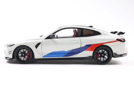 Bmw M4 PERFORMANCE PARTS WHITE & M DECO 2025 SOLIDO 1:18