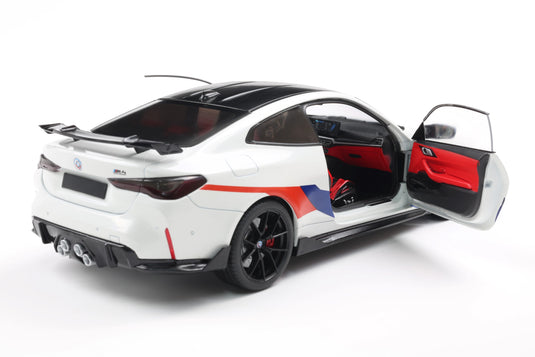 Bmw M4 PERFORMANCE PARTS WHITE & M DECO 2025 SOLIDO 1:18