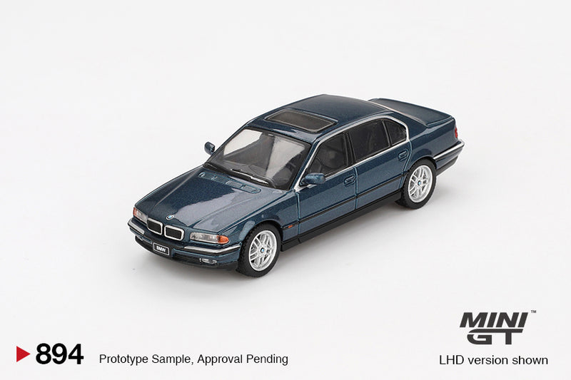 Load image into Gallery viewer, Bmw 750 IL (E38) SORRENTO BLUE METALLIC 1998 (LHD) MINI GT 1:64
