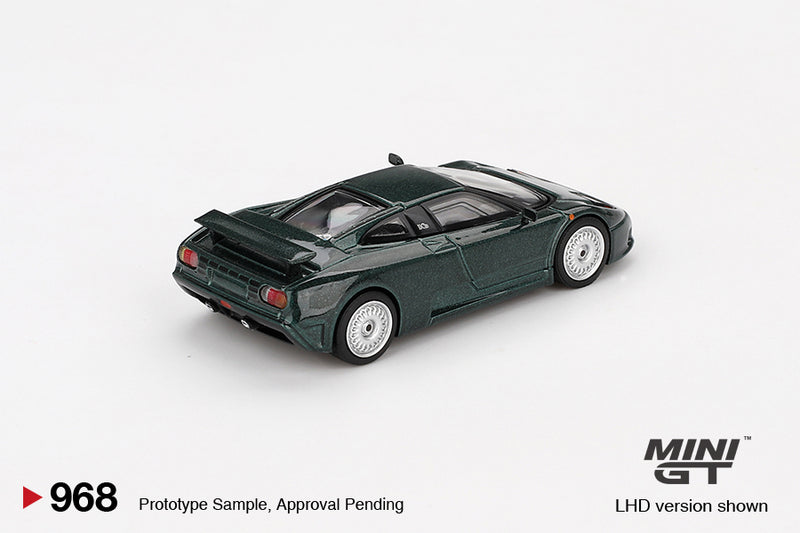 Laad de afbeelding in de Gallery-viewer, BUGATTI EB110 GT GROEN SCURO 1995 MINI GT 1:64
