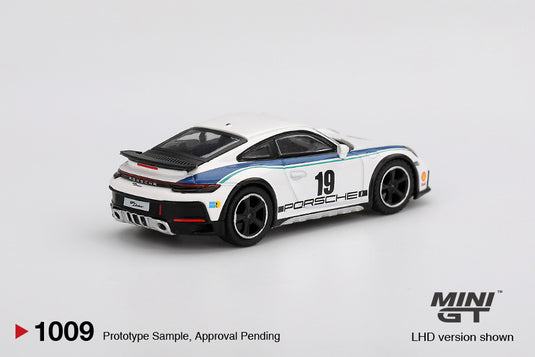 Porsche 911 (992) DAKAR RALLYE DESIGN PACKAGE 74 2024 (LHD) MINI GT 1:64