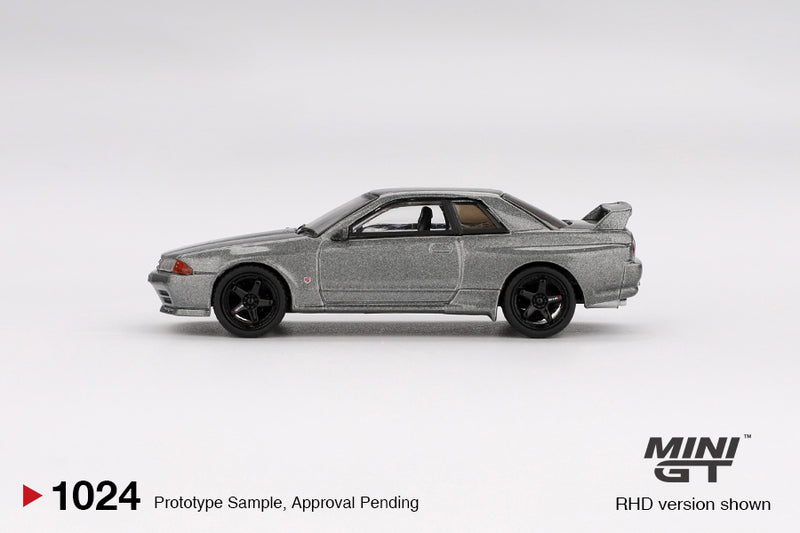 Load image into Gallery viewer, Nissan SKYLINE GT-R (NISMO BNR32 CRS VERSION) DARK METAL GRAY 1992 (RHD) MINI GT 1:64
