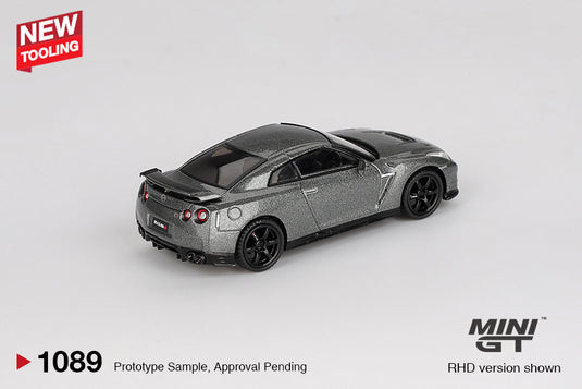 Nissan GTR (R35) CRS VERSION DARK METAL GRAY 2013 MINI GT 1:64