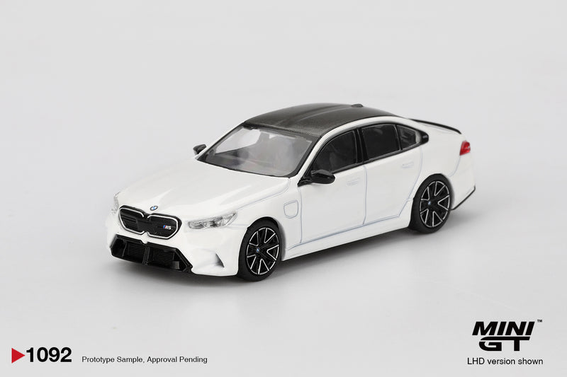 Load image into Gallery viewer, Bmw M5 (G90) ALPINE WHITE 2025 (LHD) MINI GT 1:64
