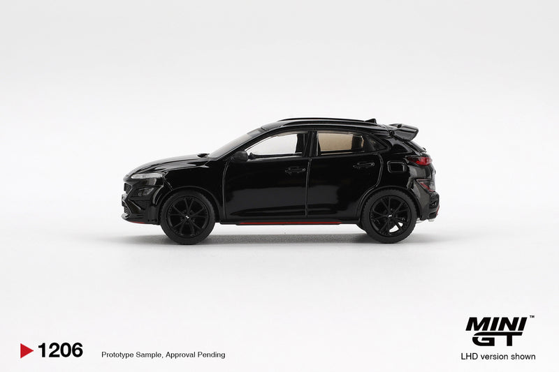 Chargez l'image dans la visionneuse de la galerie, Hyundai KONA N NOIR FANTÔME 2022 MINI GT 1:64
