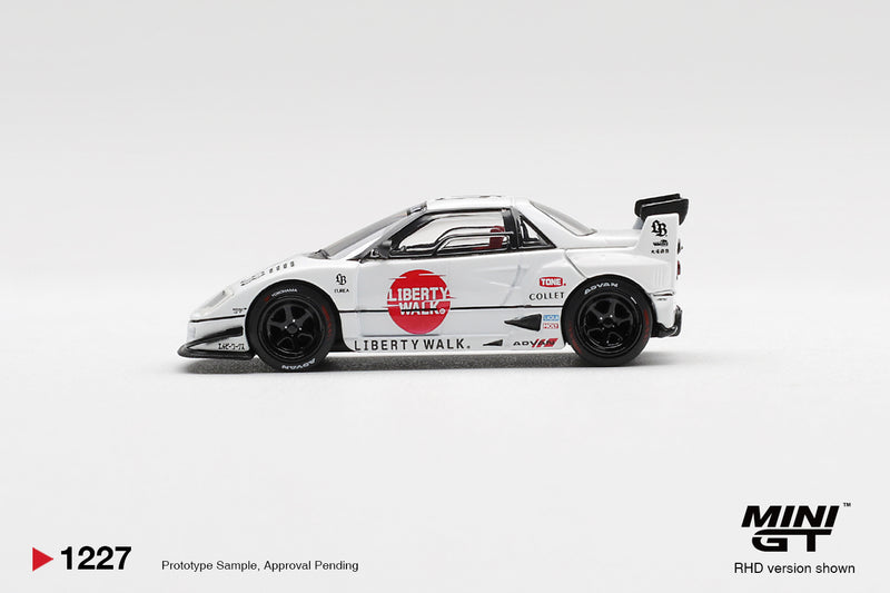 Laad de afbeelding in de Gallery-viewer, MAZDA AZ-1 LIBERTY WALK LB40 LB-HINOMARU 2025 (RHD) MINI GT 1:64
