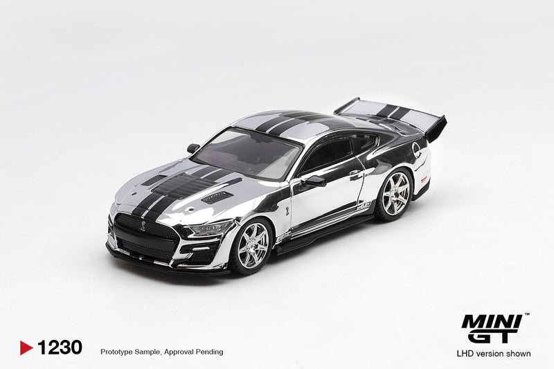 Chargez l'image dans la visionneuse de la galerie, FORD SHELBY GT500 DRAGON SNAKE CONCEPT ARGENTÉ CHROME 2020 (LHD) MINI GT 1:64
