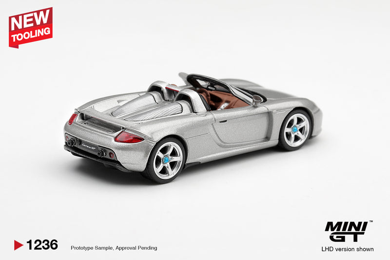 Chargez l'image dans la visionneuse de la galerie, PORSCHE CARRERA GT ARGENTÉ 2006 MINI GT 1:64
