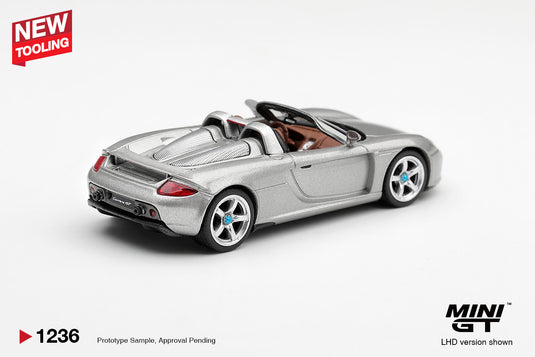 PORSCHE CARRERA GT ARGENTÉ 2006 MINI GT 1:64