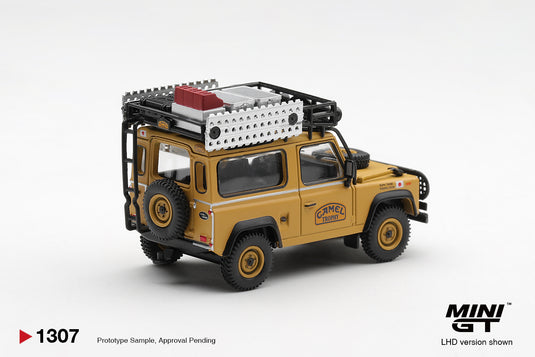 LAND ROVER DEFENDER 90 ÉQUIPE CAMEL TROPHY JAPON CAMEL TROPHY BORNEO 1985 MINI GT 1:64