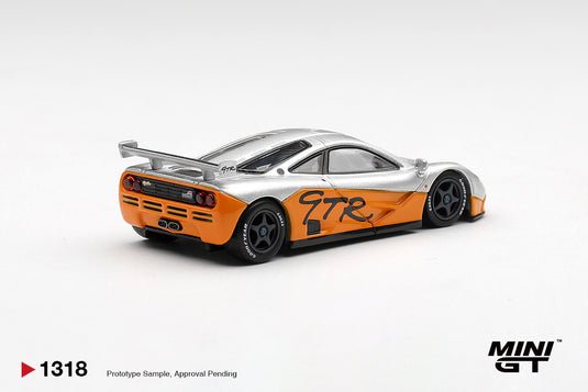 MCLAREN F1 GTR PRESENTATION 1995 MINI GT 1:64