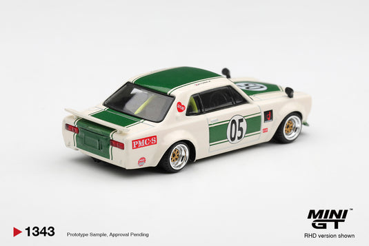 NISSAN SKYLINE GT-R (KPGC10) LB-WORKS HAKOSUKA WHITE-GREEN 1971 MINI GT 1:64