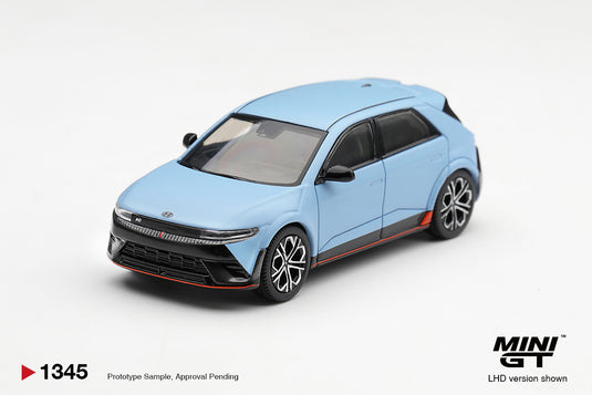 HYUNDAI IONIQ 5 N PERFORMANCE MATBLAUW MINI GT 1:64