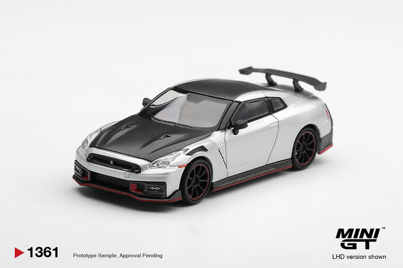 Load image into Gallery viewer, NISSAN GT-R R35 NISMO SILVER METALLIC 2024 MINI GT 1:64

