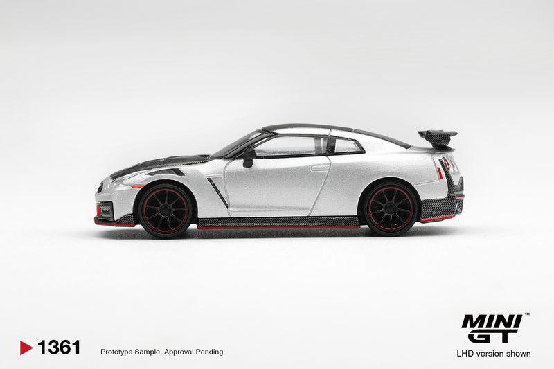 Load image into Gallery viewer, NISSAN GT-R R35 NISMO SILVER METALLIC 2024 MINI GT 1:64
