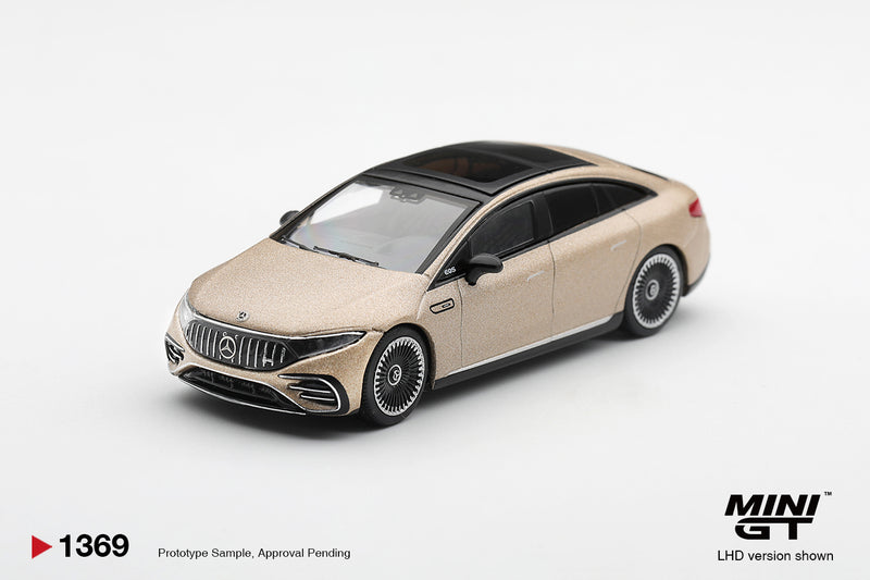 Laad de afbeelding in de Gallery-viewer, MERCEDES-BENZ EQS 53 SIGNATURE KALAHARI GOUD MAGNO 2025 MINI GT 1:64

