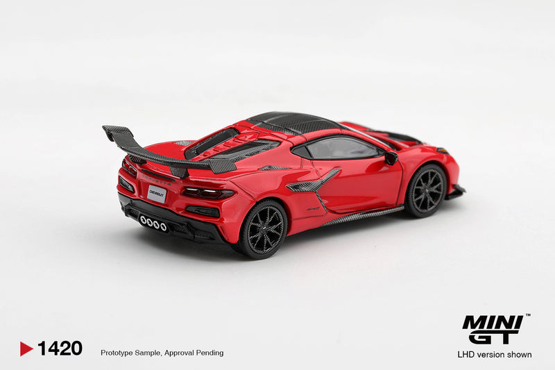 Load image into Gallery viewer, CHEVROLET CORVETTE ZR1 TORCH RED 2028 MINI GT 1:64
