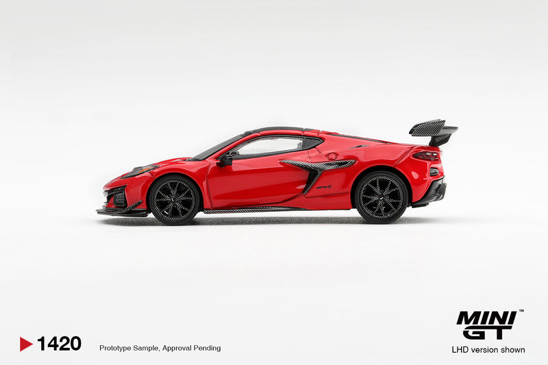 Load image into Gallery viewer, CHEVROLET CORVETTE ZR1 TORCH RED 2028 MINI GT 1:64
