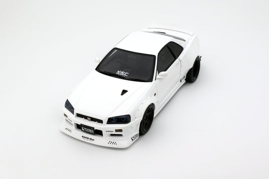 Nissan SKYLINE GT-R (BNR34) BY KRC PEARL WHITE QX1 2019 OTTOmobile 1:18