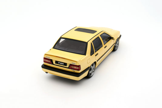 VOLVO 850 T-5R CREAM YELLOW 1996 OTTOmobile 1:18