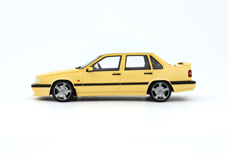 Load image into Gallery viewer, VOLVO 850 T-5R CREAM YELLOW 1996 OTTOmobile 1:18
