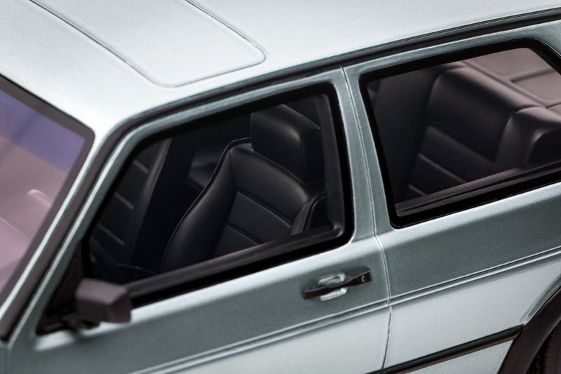 Chargez l'image dans la visionneuse de la galerie, VOLKSWAGEN GOLF II GTI "STANCE" VERT CALYPSO 1991 OTTOmobile 1:18
