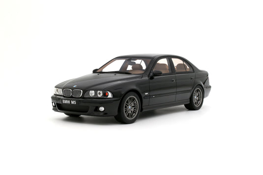 BMW E39 M5 2000 BLACK SAPHIRE METALLIC OTTOmobile 1:18