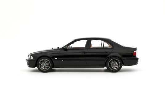BMW E39 M5 2000 BLACK SAPHIRE METALLIC OTTOmobile 1:18