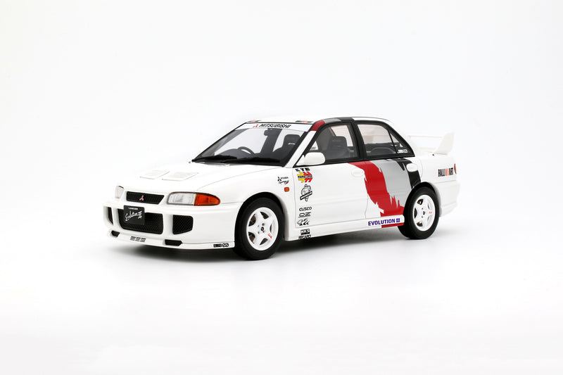 Laad de afbeelding in de Gallery-viewer, MITSUBISHI LANCER EVO III SCOTIA WIT W83 1995 OTTOmobile 1:18

