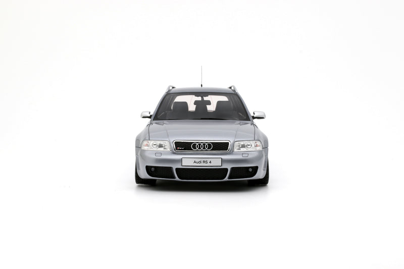 Chargez l'image dans la visionneuse de la galerie, AUDI RS 4 (B5) AVANT "STANCED" AVUS ARGENTÉ 2025 OTTOmobile 1:18
